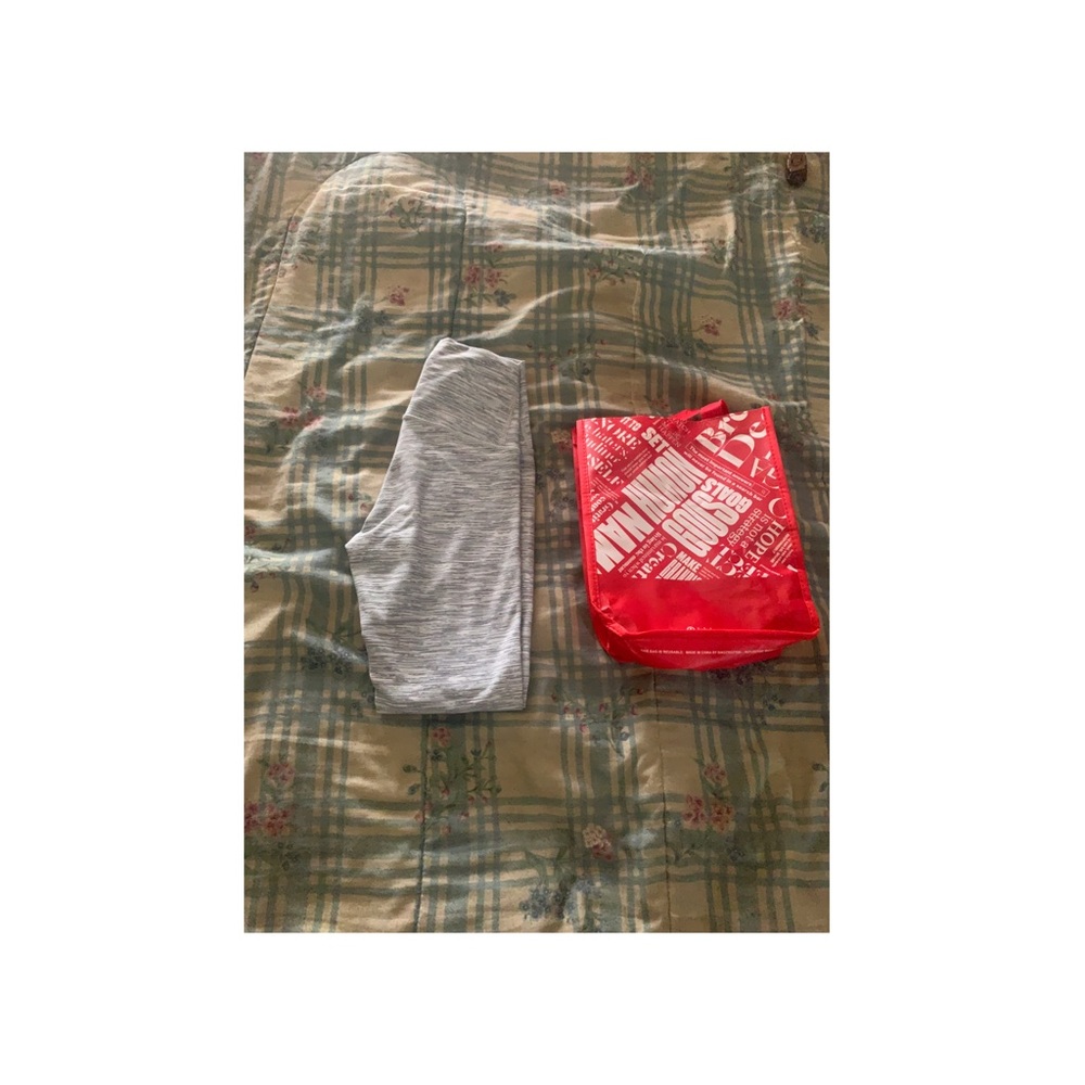 Lululemon high times pants size 2 - Picture 4 of 5